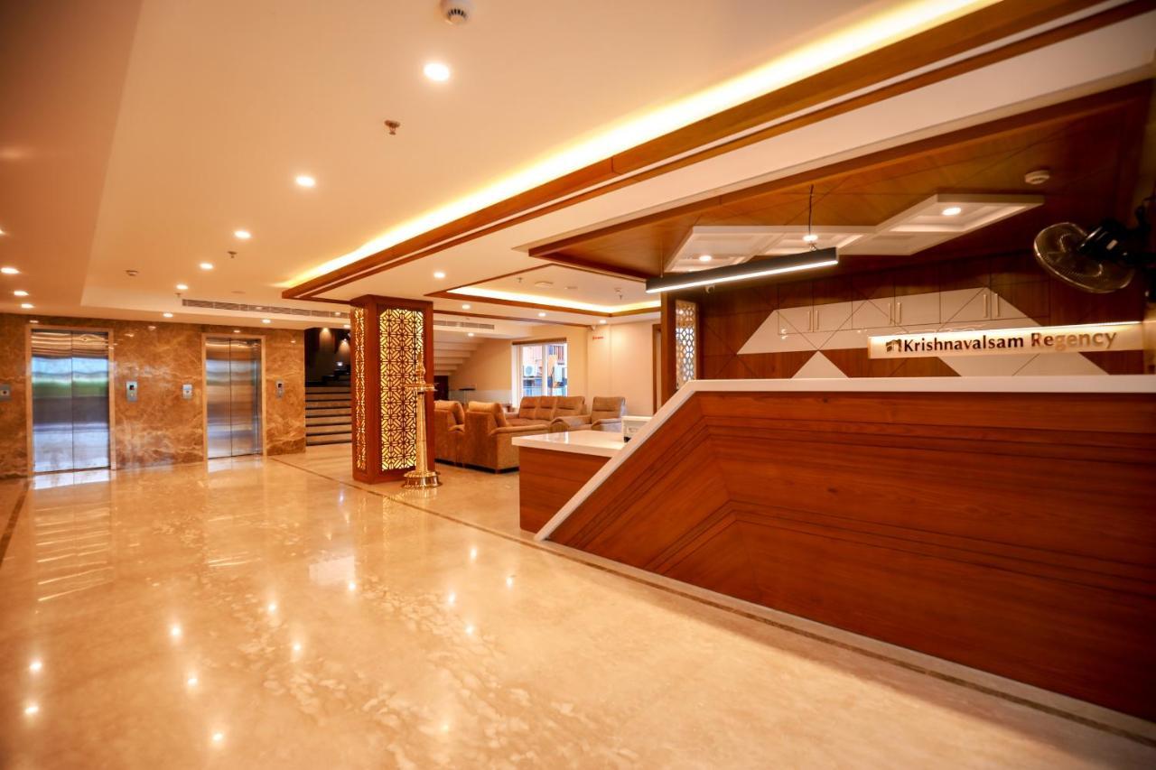 Krishnavalsam Regency Hotel Guruvāyūr Buitenkant foto