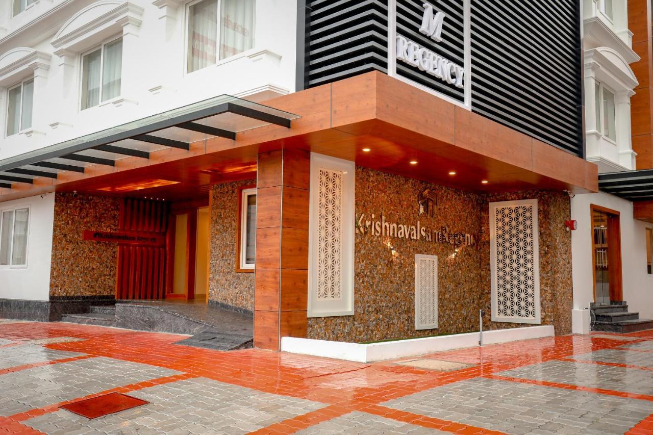 Krishnavalsam Regency Hotel Guruvāyūr Buitenkant foto