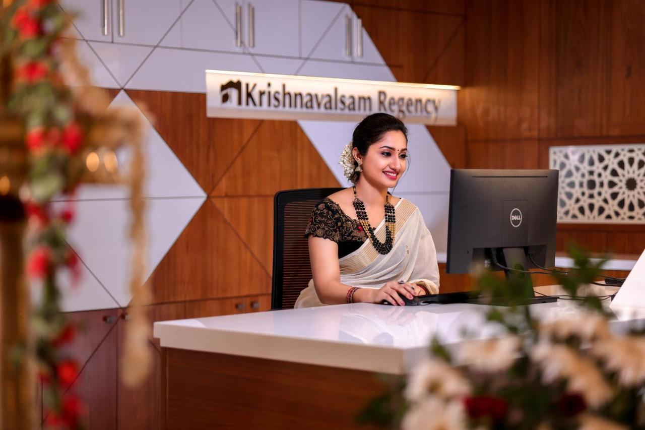Krishnavalsam Regency Hotel Guruvāyūr Buitenkant foto