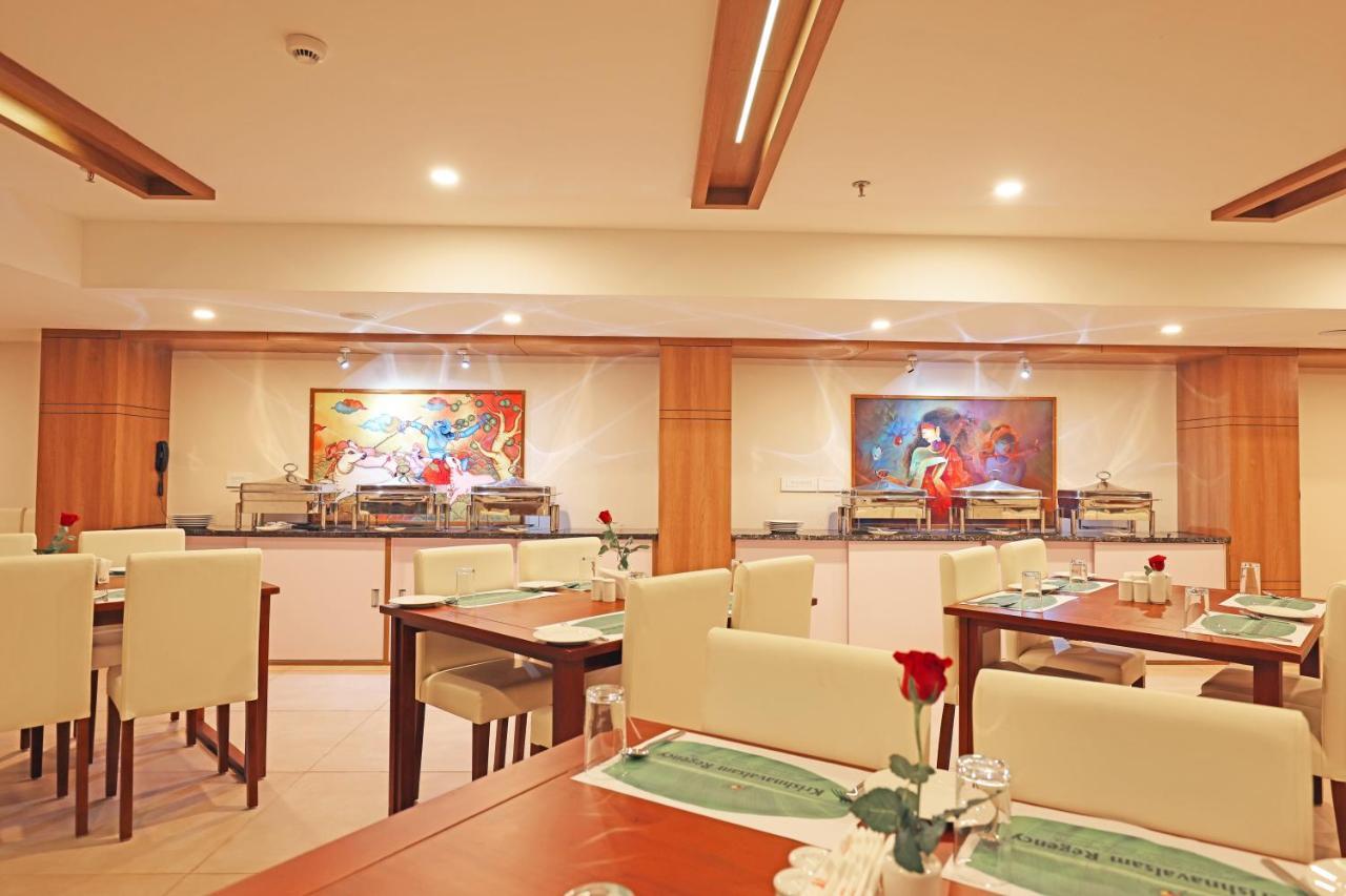 Krishnavalsam Regency Hotel Guruvāyūr Buitenkant foto